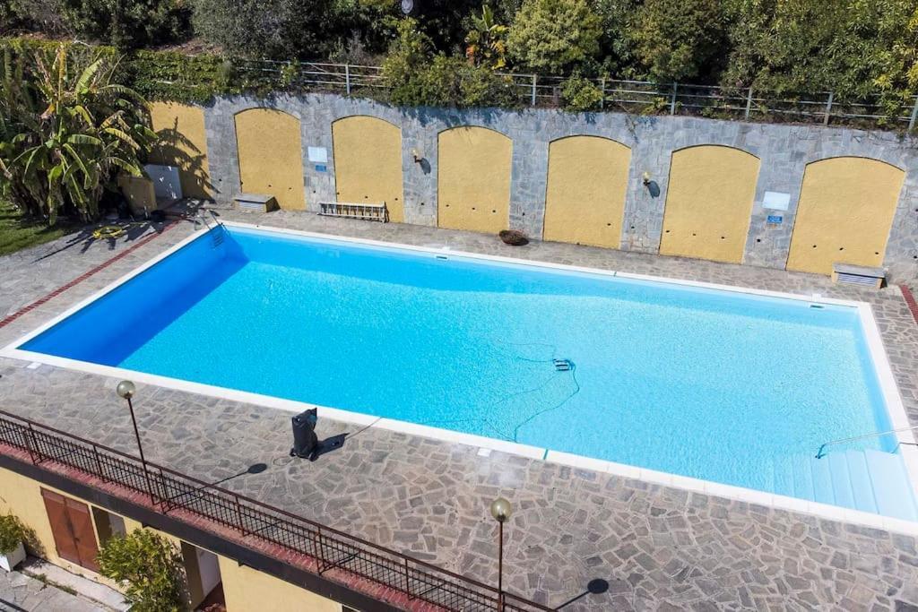 Il Grande Blu - Vista Panoramica Sul Golfo Ospedaletti Exterior foto
